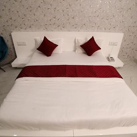 Raja Ji Hotels & Restaurant Jind Bagian luar foto