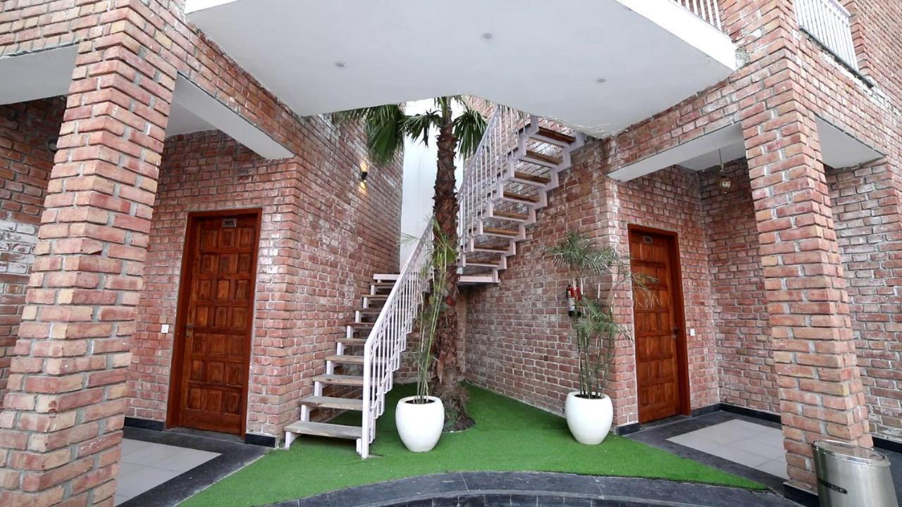 Raja Ji Hotels & Restaurant Jind Bagian luar foto