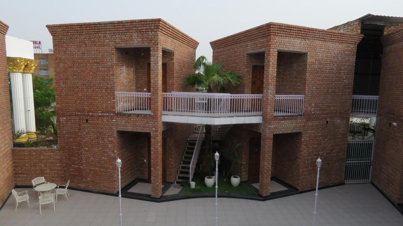 Raja Ji Hotels & Restaurant Jind Bagian luar foto